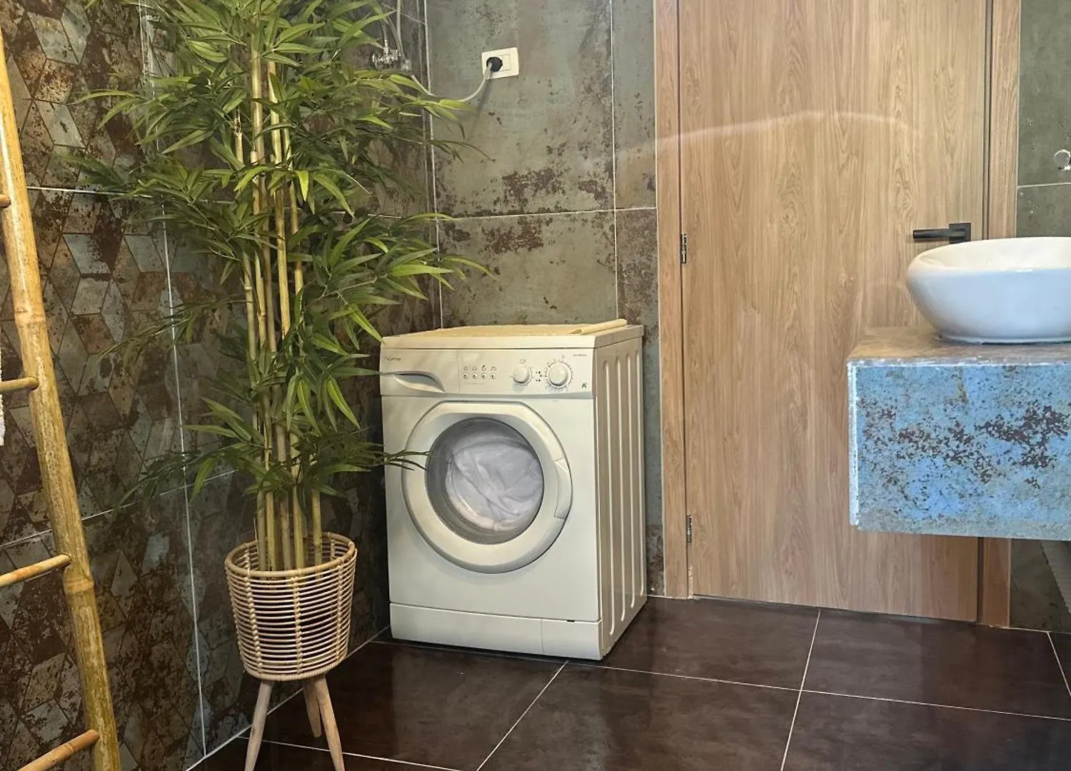 Apartament Gjonis House Saranda 0*,